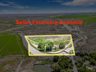 915 W N Pole Line Road, Shoshone, ID 83352