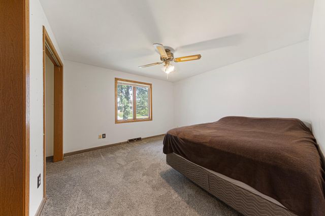 1323 Greenwood Place, Faribault, MN 55021