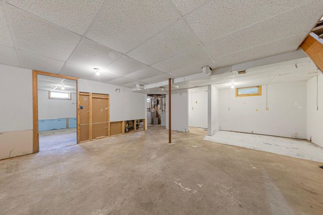 1323 Greenwood Place, Faribault, MN 55021