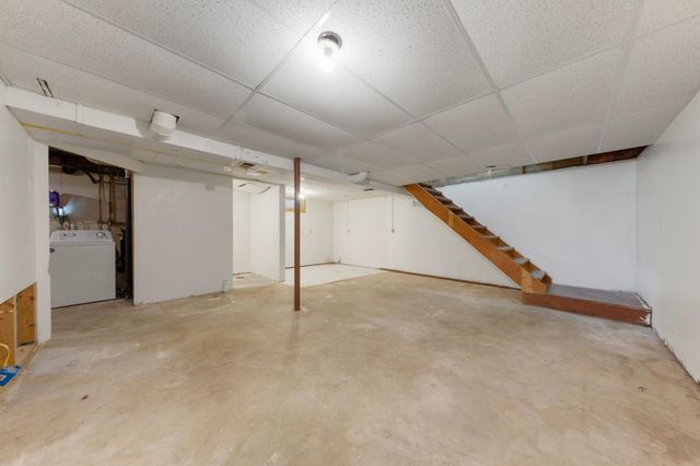 1323 Greenwood Place, Faribault, MN 55021