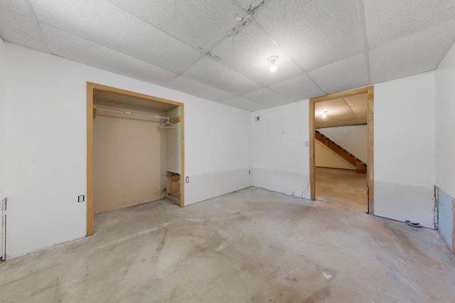 1323 Greenwood Place, Faribault, MN 55021