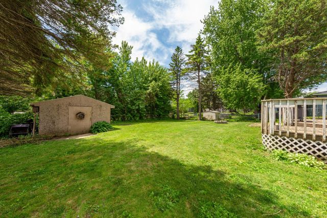 1323 Greenwood Place, Faribault, MN 55021