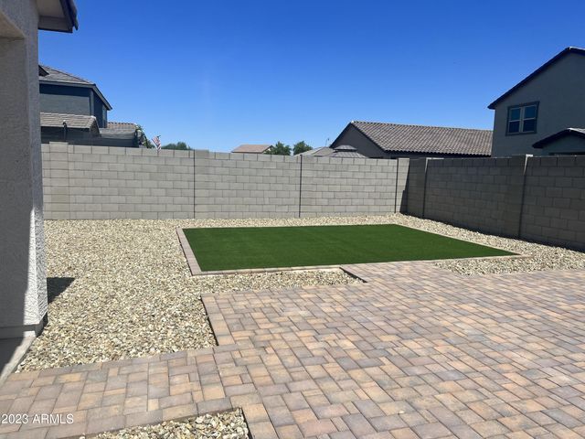 9525 W ILLINI Street, Tolleson, AZ 85353