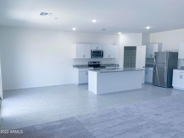 9525 W ILLINI Street, Tolleson, AZ 85353