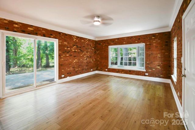 1513 Greenview Place, Charlotte, NC 28208