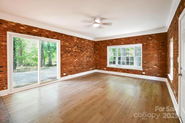 1513 Greenview Place, Charlotte, NC 28208