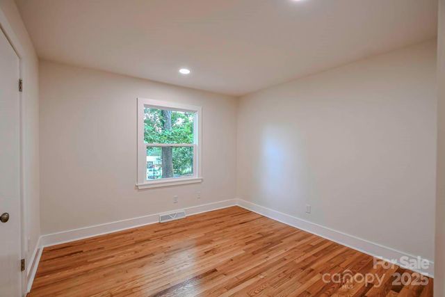 1513 Greenview Place, Charlotte, NC 28208