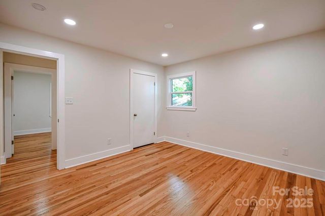 1513 Greenview Place, Charlotte, NC 28208