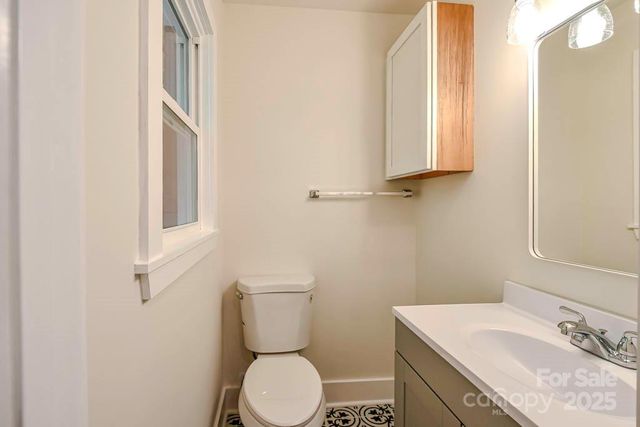 1513 Greenview Place, Charlotte, NC 28208