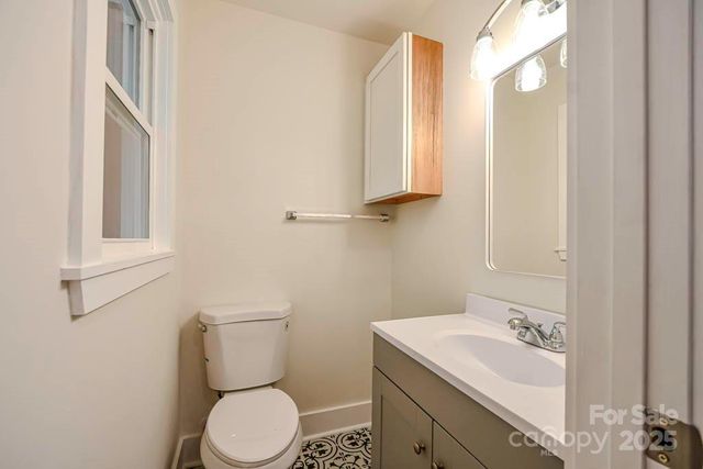 1513 Greenview Place, Charlotte, NC 28208