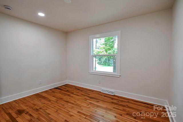 1513 Greenview Place, Charlotte, NC 28208