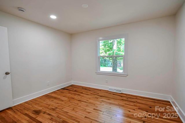 1513 Greenview Place, Charlotte, NC 28208