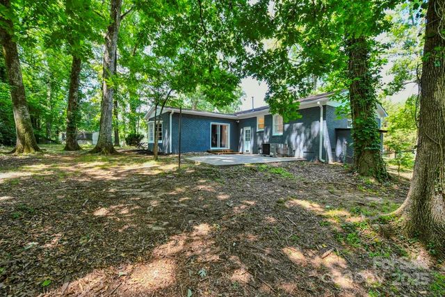 1513 Greenview Place, Charlotte, NC 28208