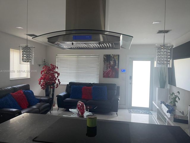 1220 N 71st Terrace, Hollywood, FL 33024