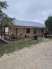 257 Forest Trail, Bandera, TX 78003