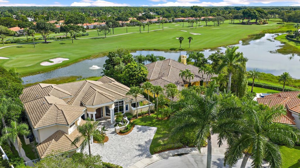 8470 Egret Lakes Lane, West Palm Beach, FL 33412