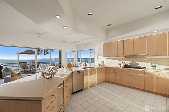 9233 Olympic View Drive, Edmonds, WA 98020