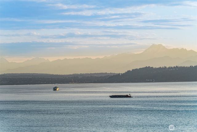 9233 Olympic View Drive, Edmonds, WA 98020