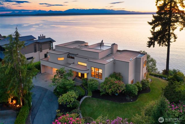 9233 Olympic View Drive, Edmonds, WA 98020