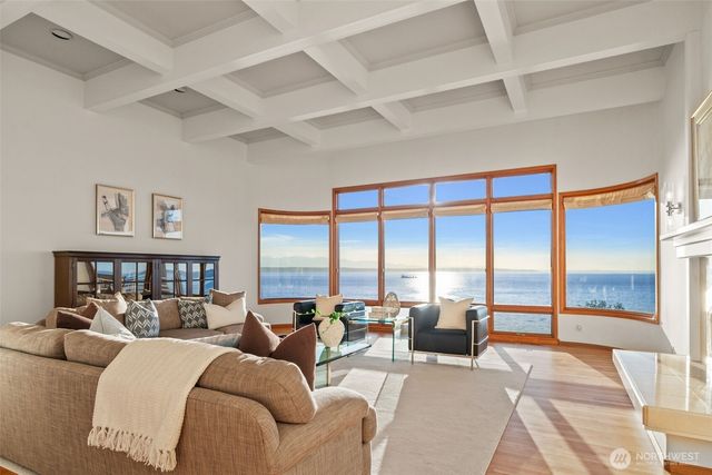 9233 Olympic View Drive, Edmonds, WA 98020
