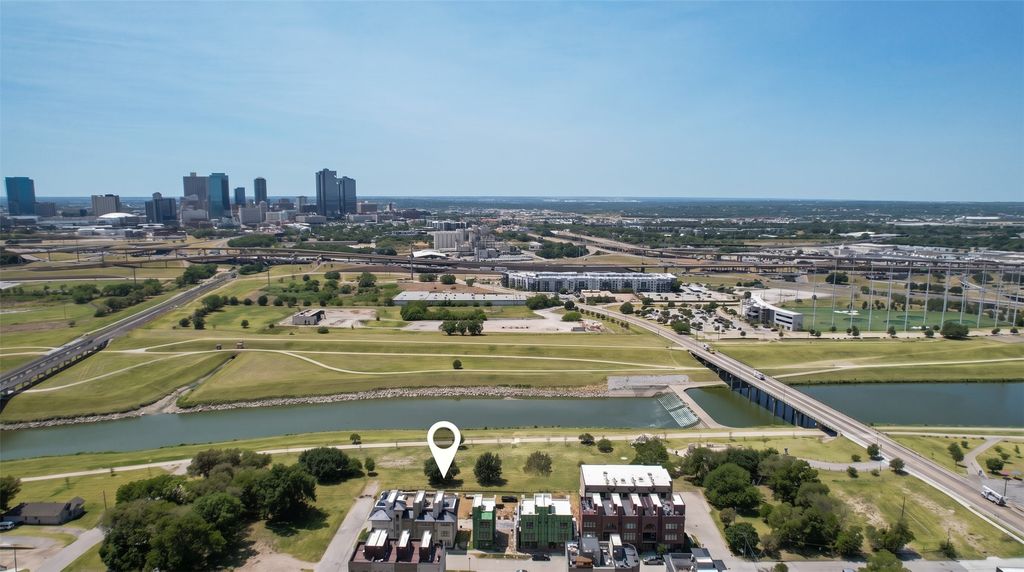 444 Vista Buena Trail, Fort Worth, TX 76111 — photo 3