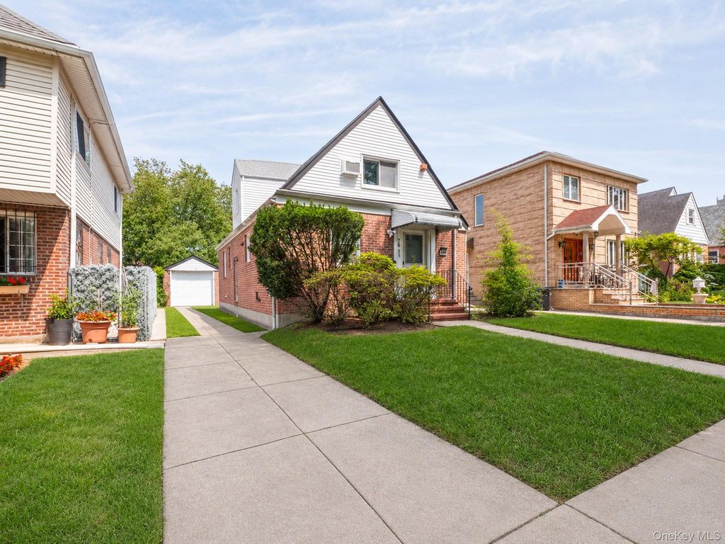 76-53 172nd Street, Fresh Meadows, NY 11366 — photo 3