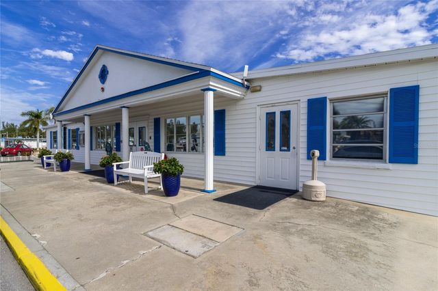 41 2ND STREET, Bradenton, FL 34210