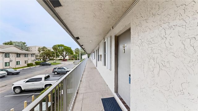 7670 SW 152nd Ave 206, Miami, FL 33193