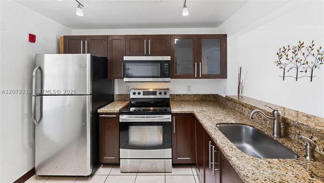 7670 SW 152nd Ave 206, Miami, FL 33193