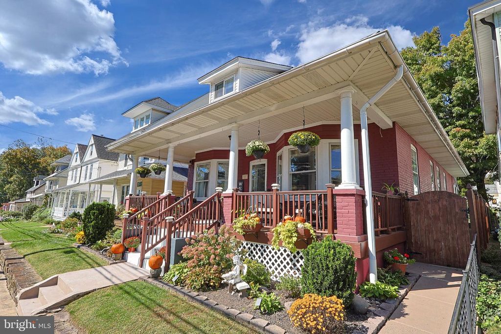 119 W ASHLAND ST W, DOYLESTOWN, PA 18901 — photo 3