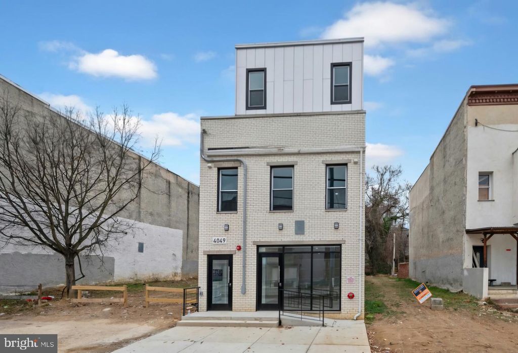 4049 W GIRARD AVE, PHILADELPHIA, PA 19104 — photo 2