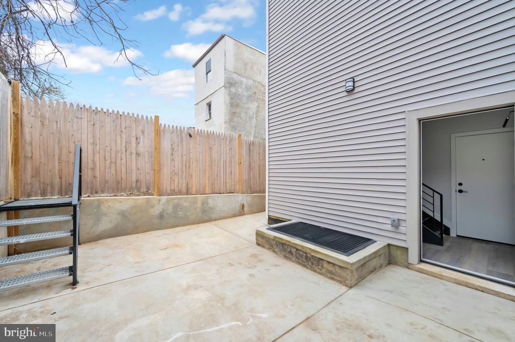 4049 W GIRARD AVE, PHILADELPHIA, PA 19104 — photo 3