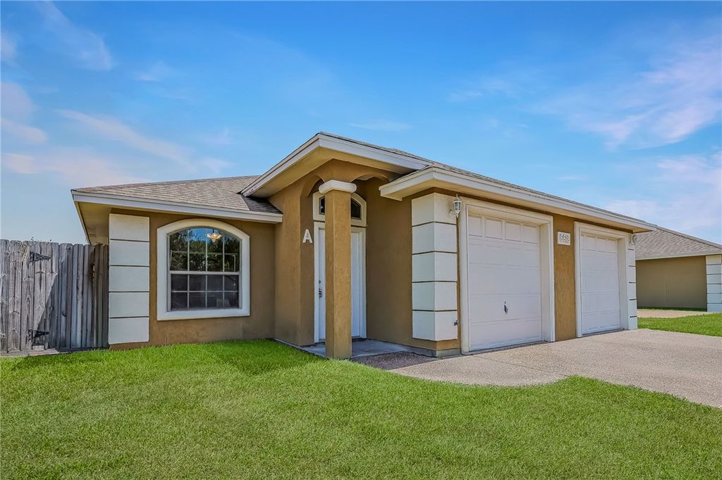 6618 Rhine Dr A, Corpus Christi, TX 78412