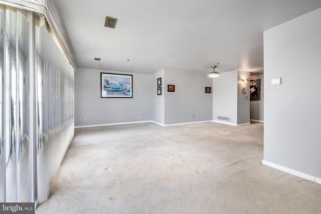 5213-UNIT LE PARC DR #4, Wilmington, DE 19809