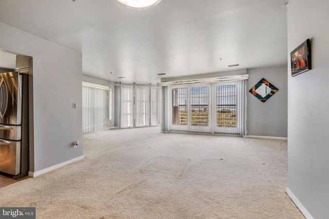 5213-UNIT LE PARC DR #4, Wilmington, DE 19809