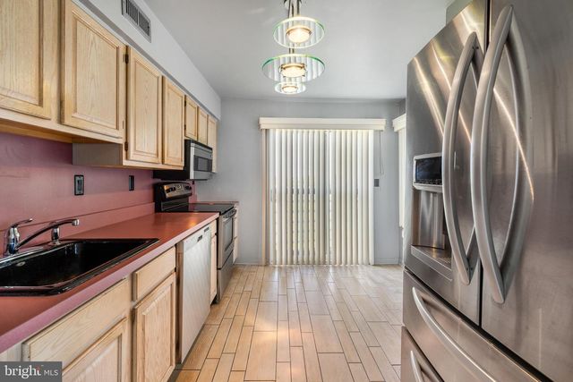 5213-UNIT LE PARC DR #4, Wilmington, DE 19809