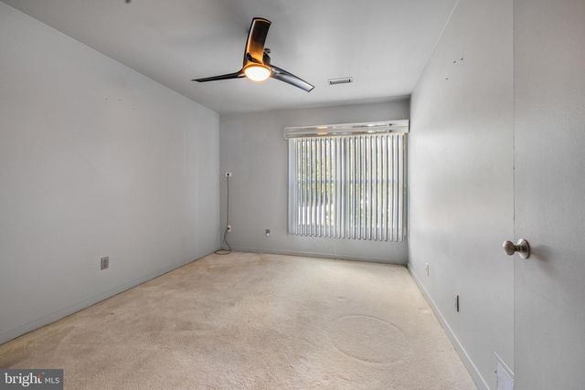 5213-UNIT LE PARC DR #4, Wilmington, DE 19809