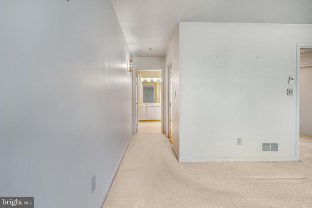 5213-UNIT LE PARC DR #4, Wilmington, DE 19809