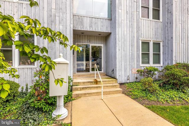 5213-UNIT LE PARC DR #4, Wilmington, DE 19809