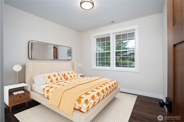21 E Eastwood Lane, Union, WA 98592