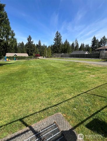 21 E Eastwood Lane, Union, WA 98592