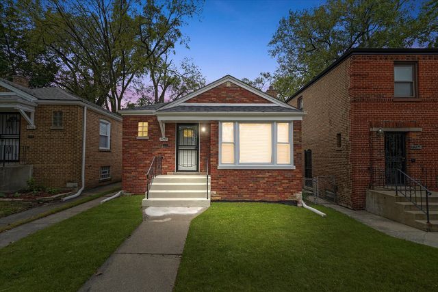 9728 S Greenwood Avenue, Chicago, IL 60628