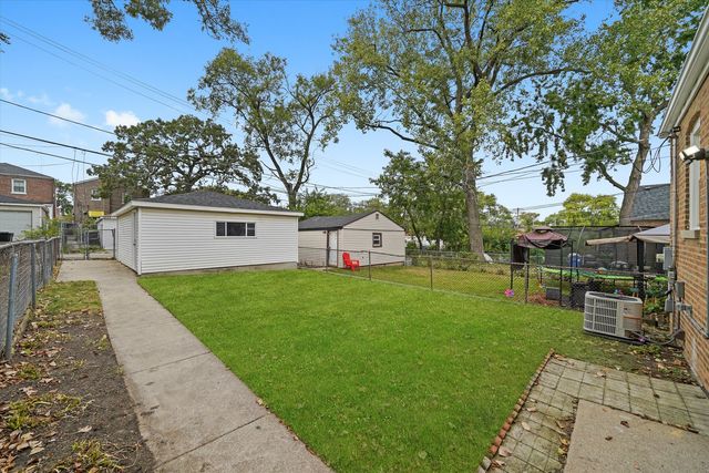 9728 S Greenwood Avenue, Chicago, IL 60628