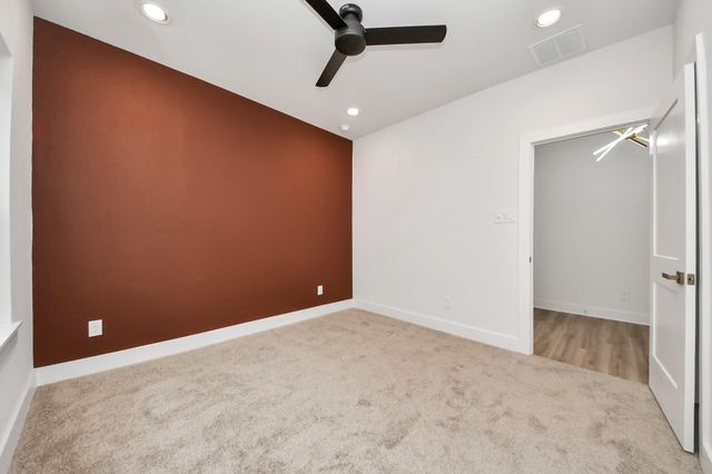 2426 Ella Boulevard, Houston, TX 77008