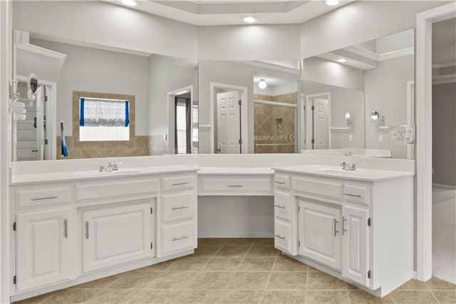 14726 MACKEY Street, Overland Park, KS 66223