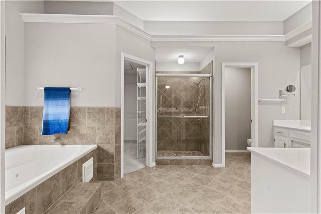 14726 MACKEY Street, Overland Park, KS 66223