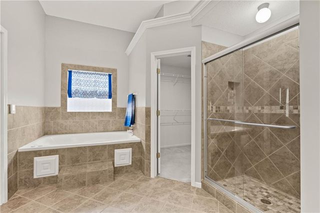 14726 MACKEY Street, Overland Park, KS 66223