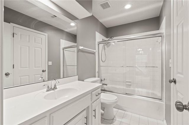 14726 MACKEY Street, Overland Park, KS 66223