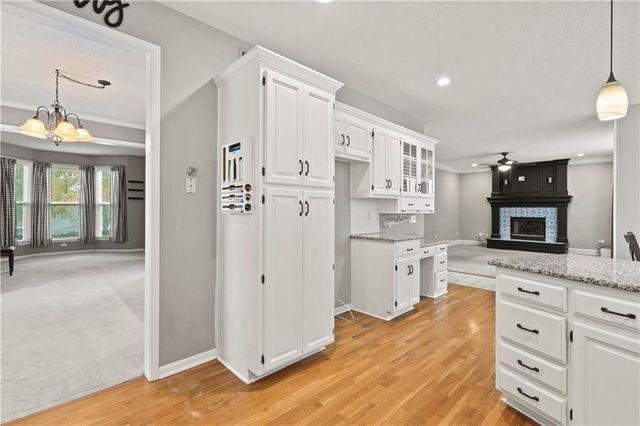 14726 MACKEY Street, Overland Park, KS 66223