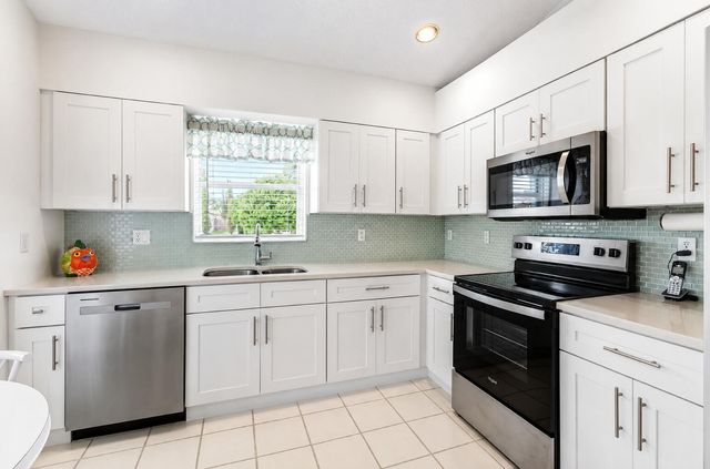 14050 Fair Isle Drive, Delray Beach, FL 33446